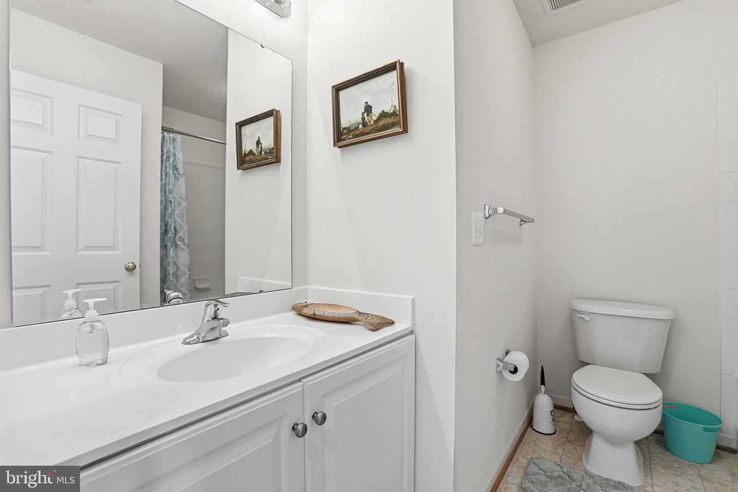 310 Monroe Point Dr Property Photo 58