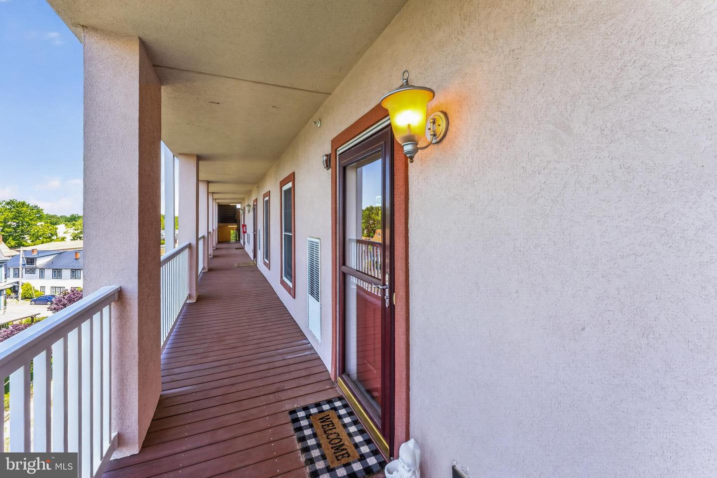 103 N Irving Ave #404 Property Photo 5