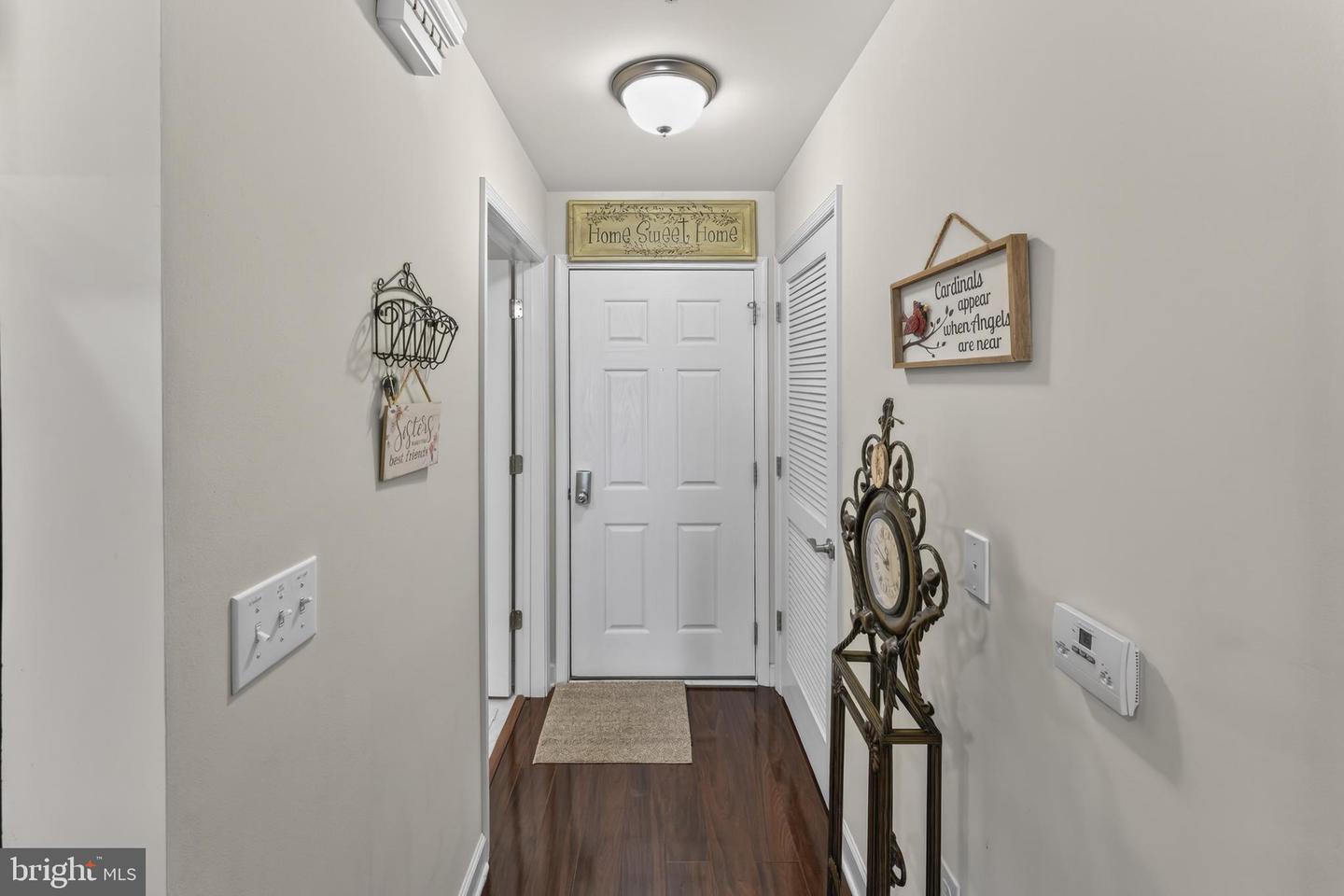 103 N Irving Ave #404 Property Photo 8