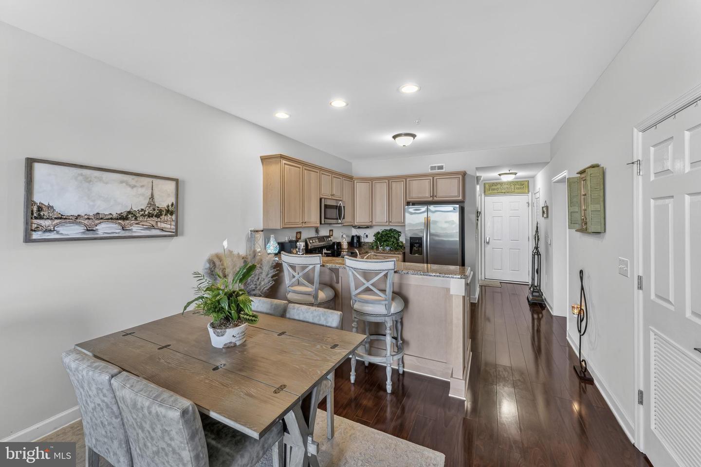 103 N Irving Ave #404 Property Photo 19