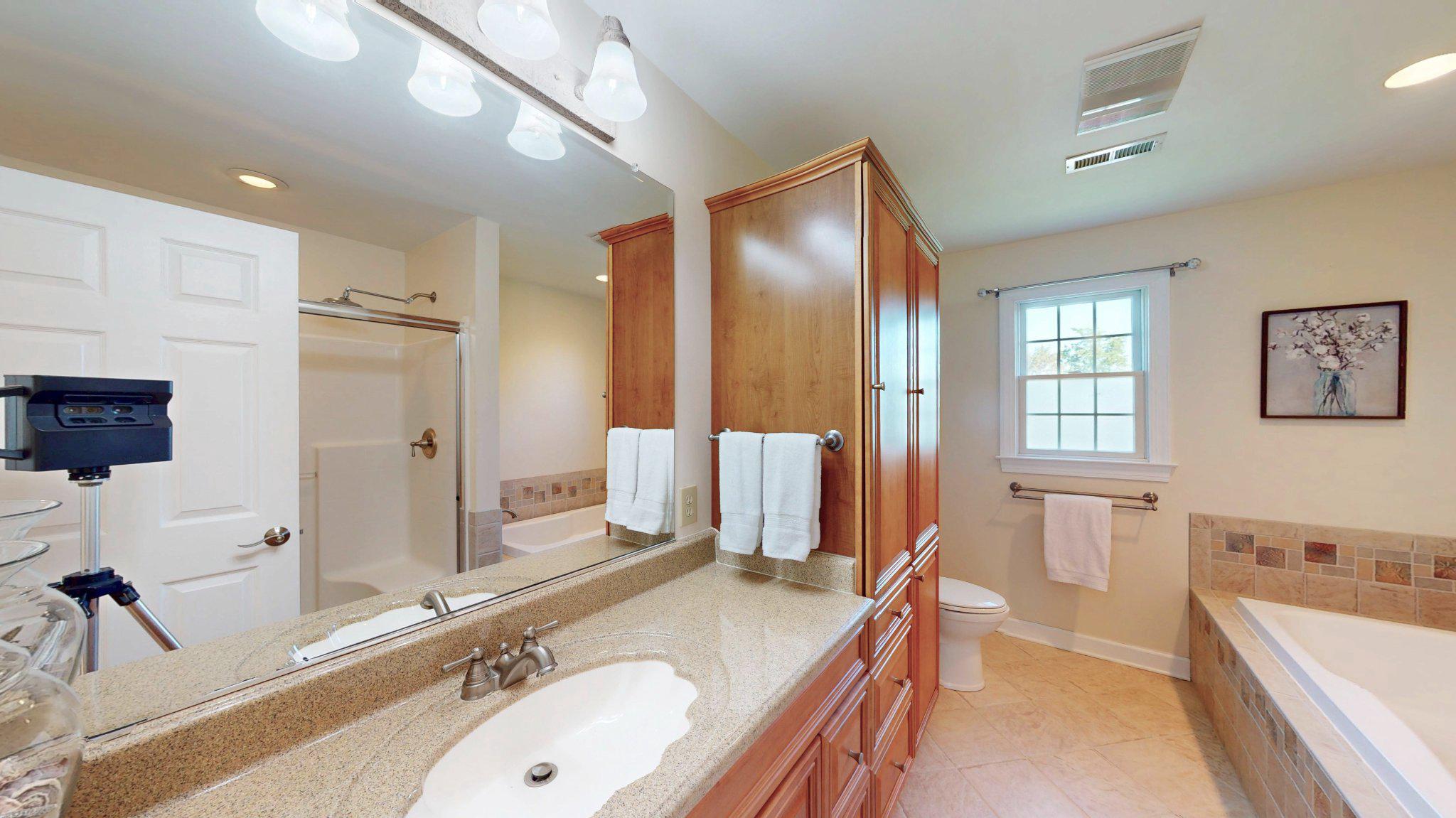 651 Barracks Beach Dr Property Photo 58