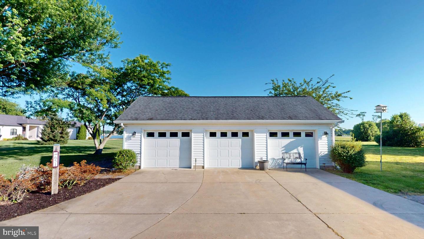 651 Barracks Beach Dr Property Photo 88