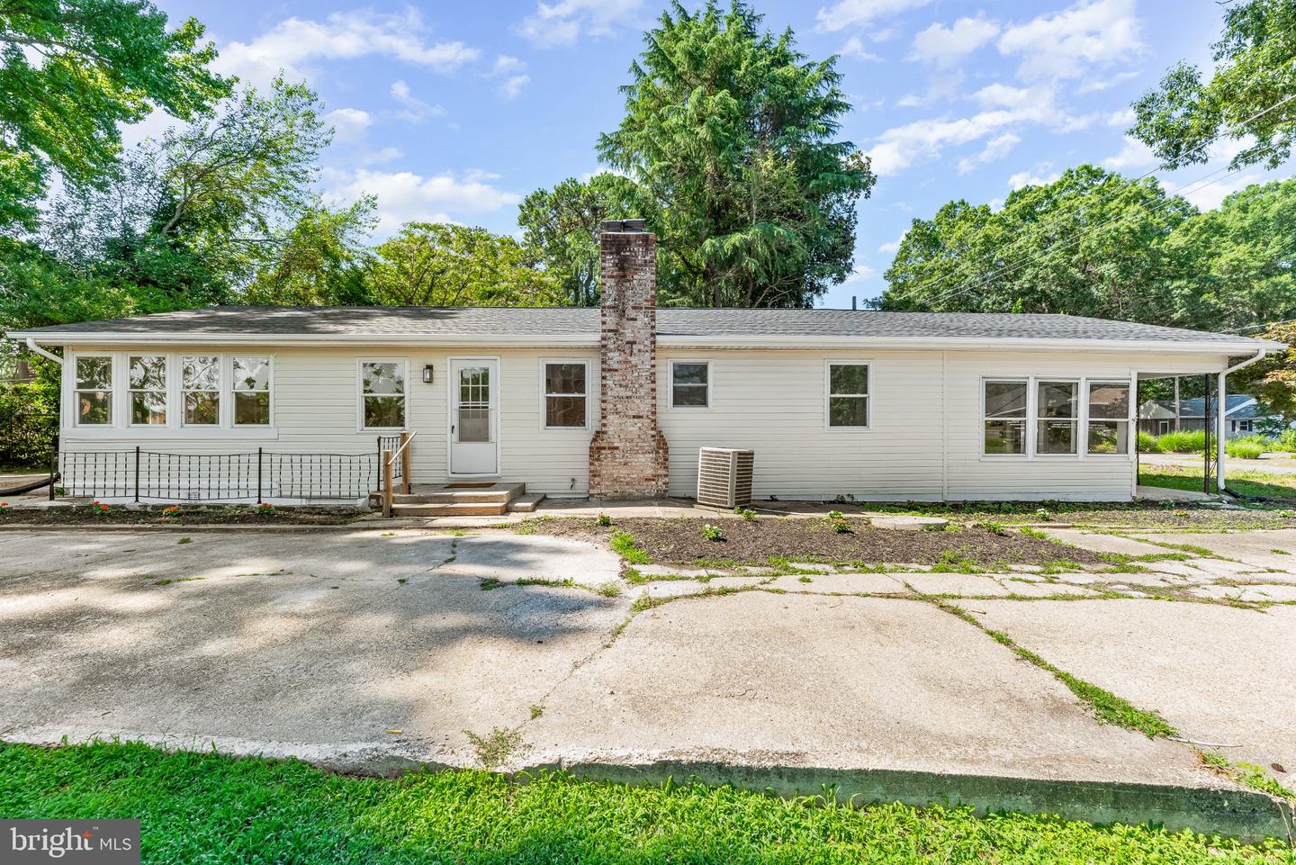 1228 Holly Vista Dr Property Photo 1