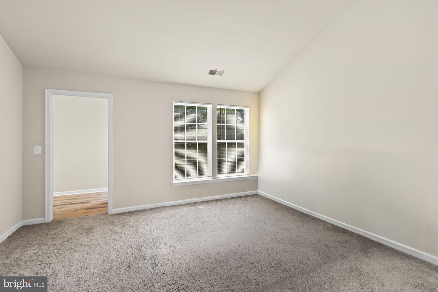 506 Monroe Point Dr Property Photo 28
