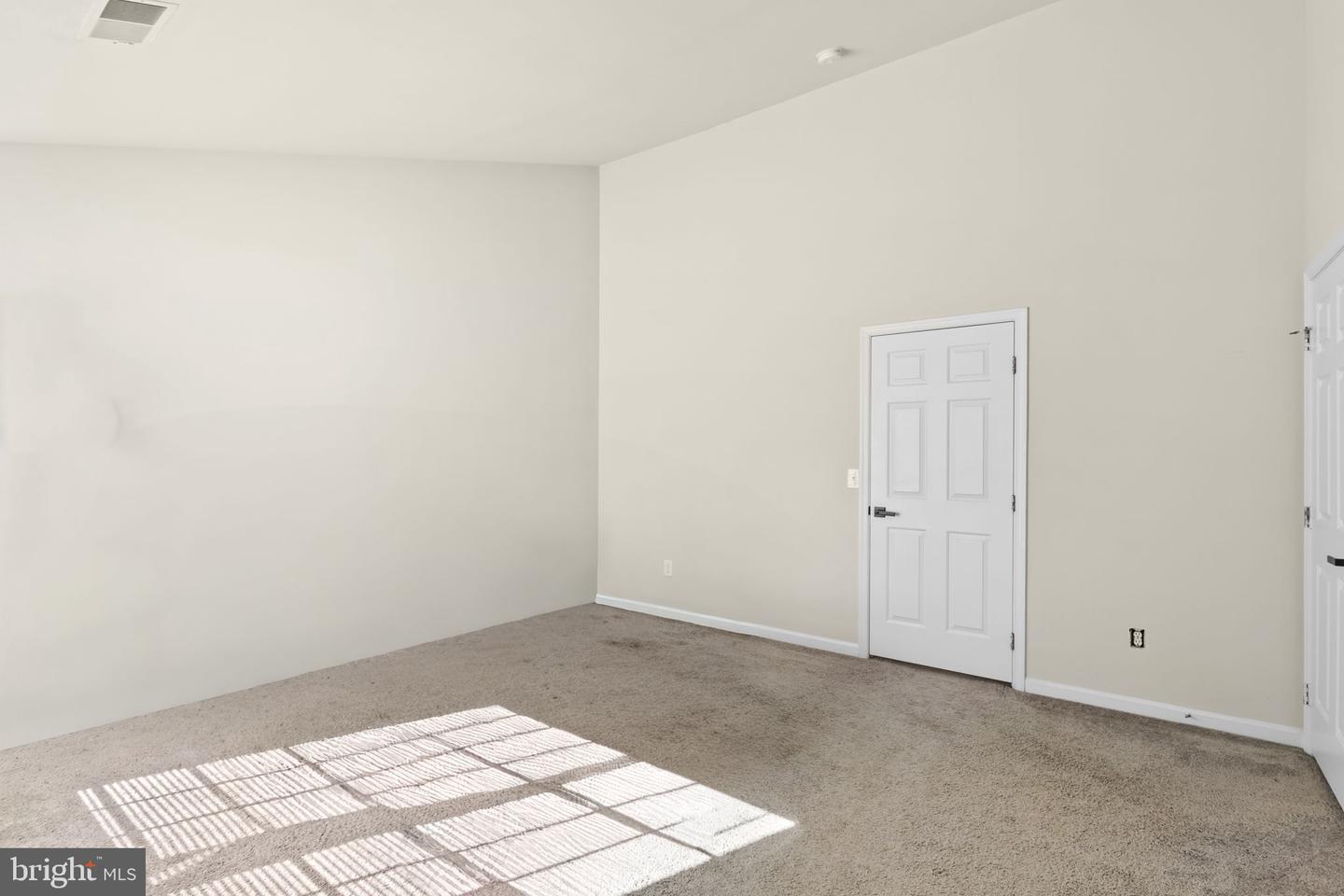 506 Monroe Point Dr Property Photo 30