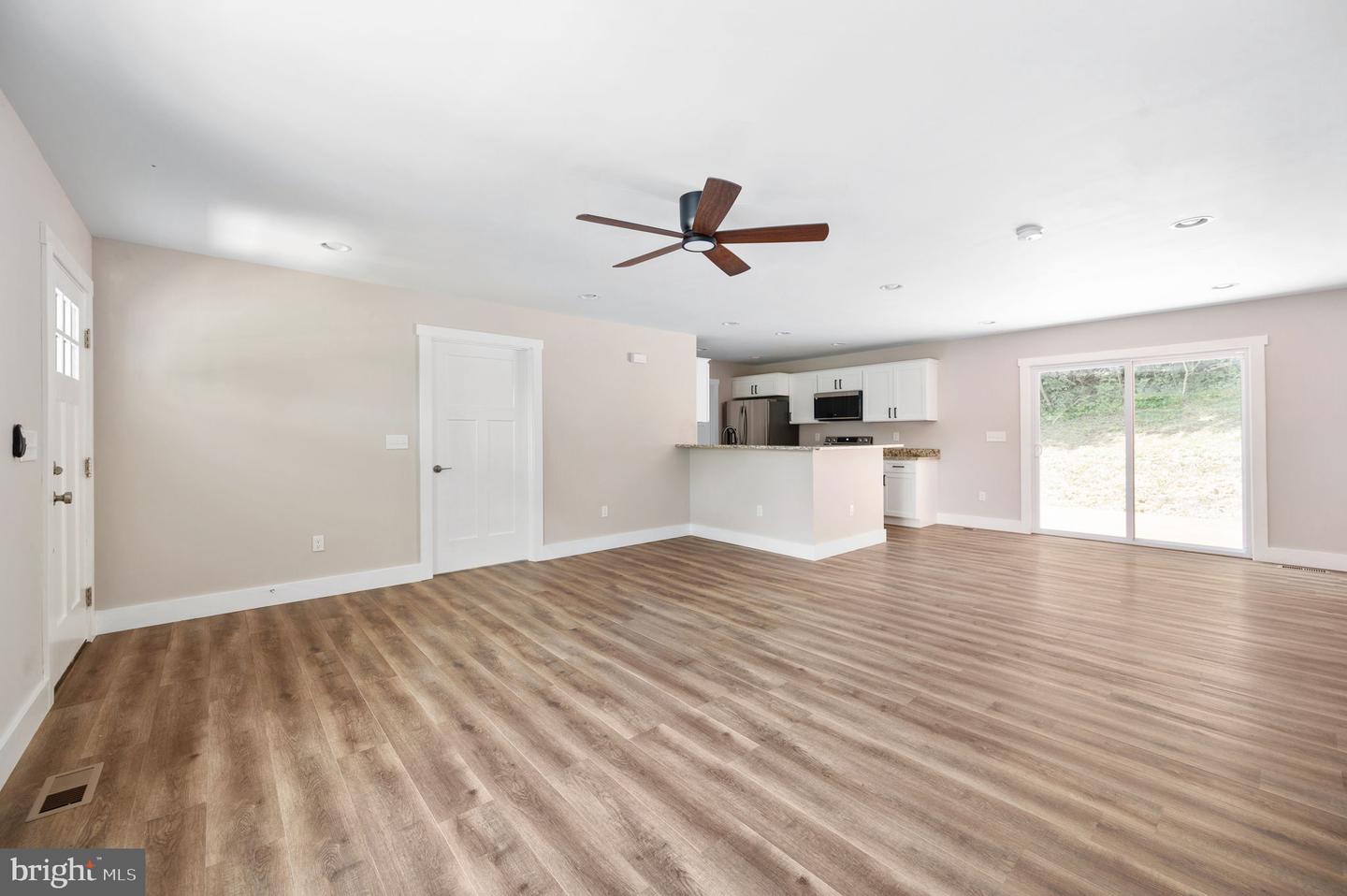 336 American Drive Property Photo 12