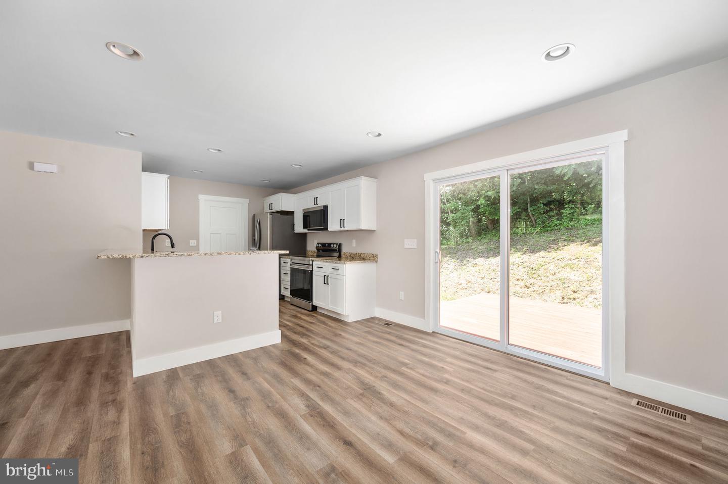 336 American Drive Property Photo 17