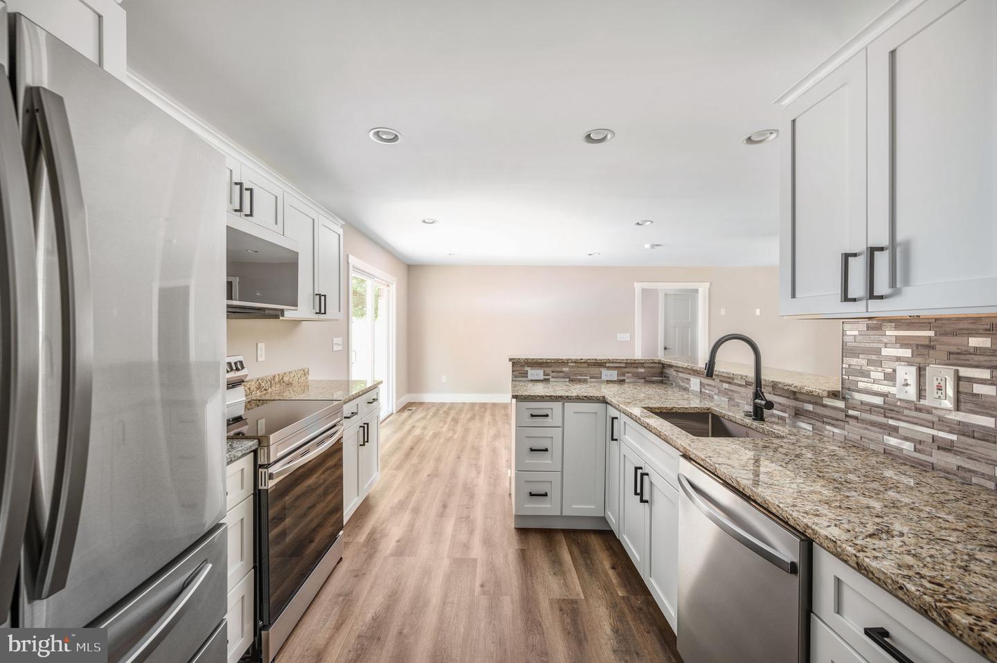 336 American Drive Property Photo 19