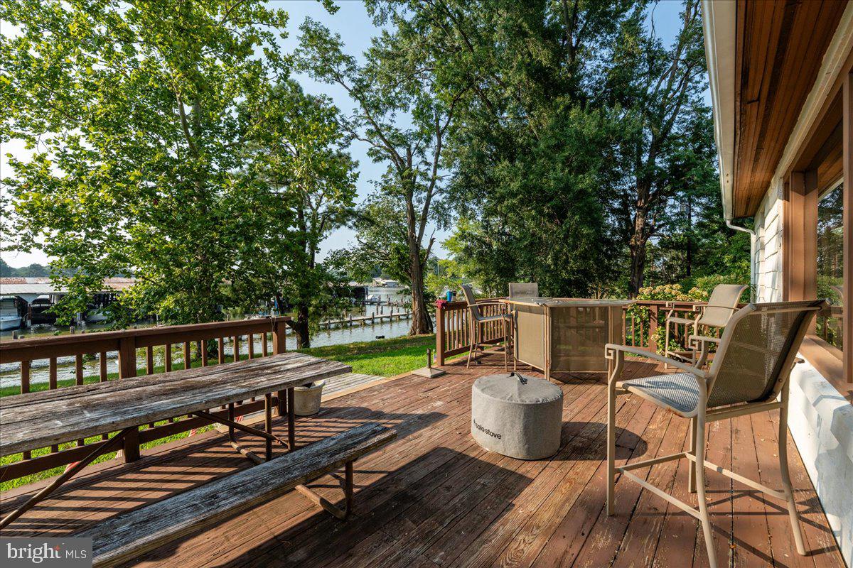 277 Harbor View Cir Property Photo 14