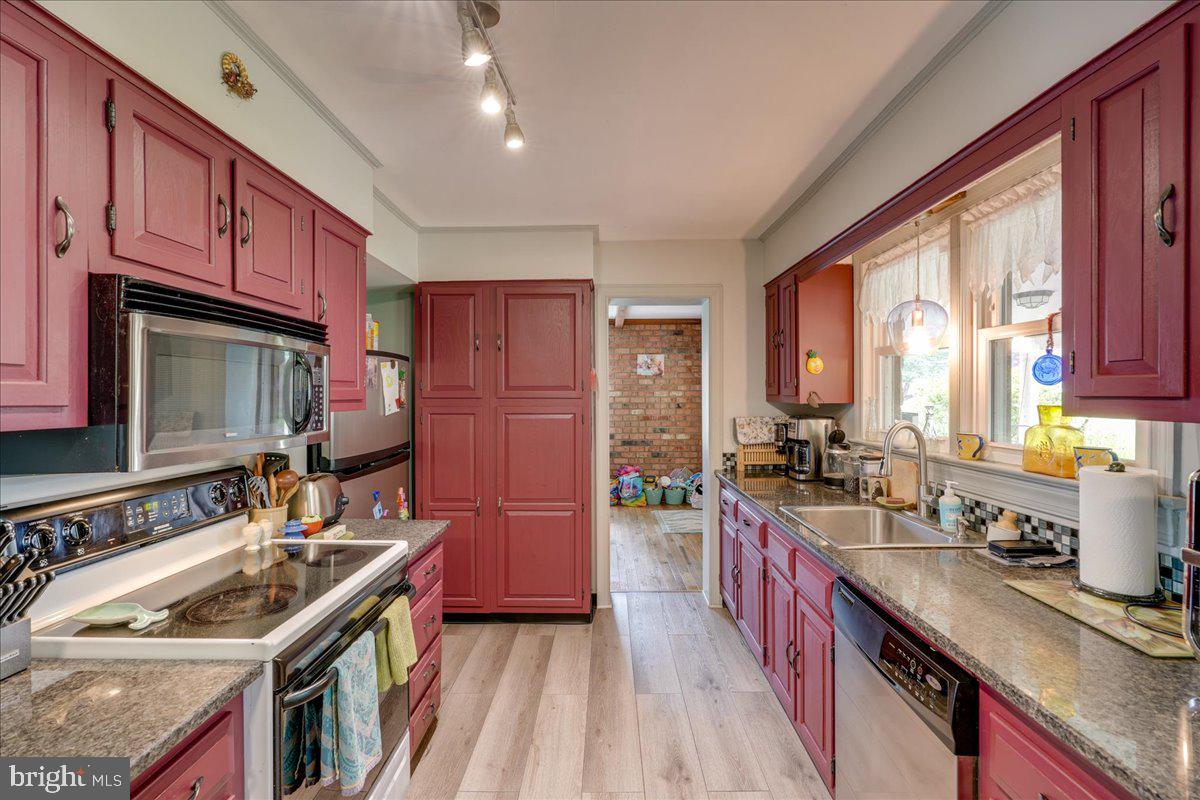 277 Harbor View Cir Property Photo 16