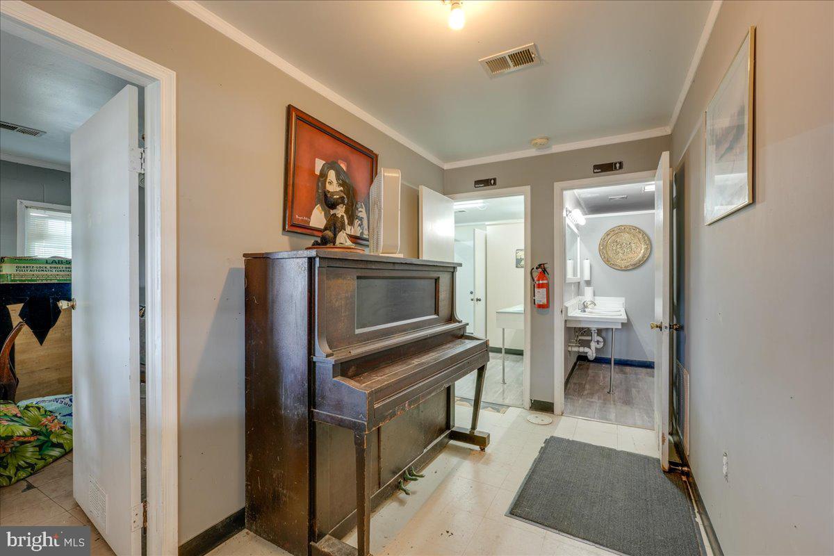 277 Harbor View Cir Property Photo 48