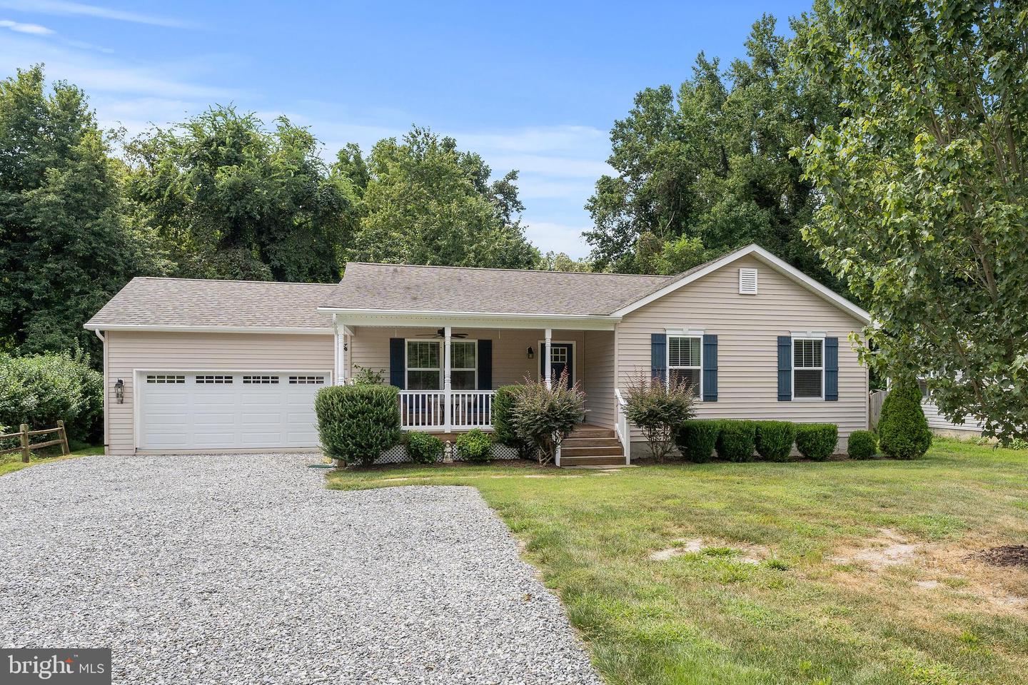 305 Cedar Lane Property Photo 4