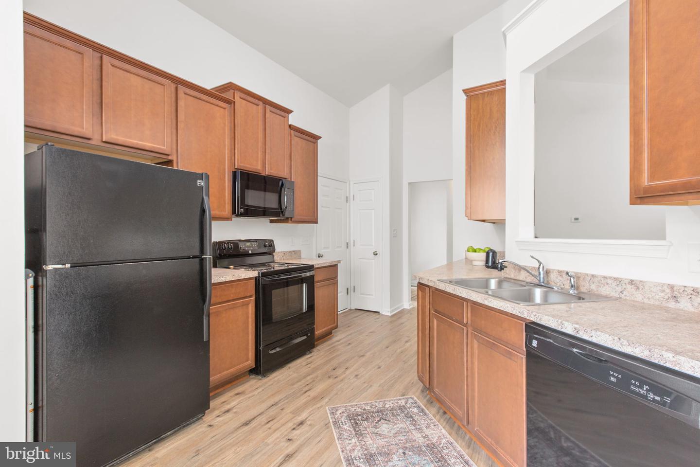 211 Meadow Avenue Property Photo 14