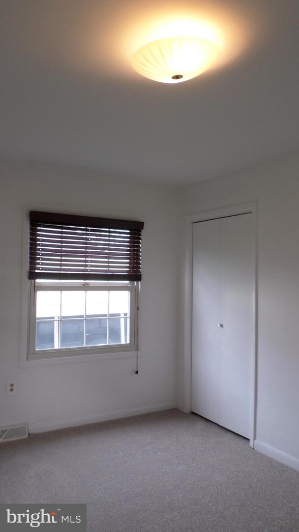16 Alma Ln Property Photo 11