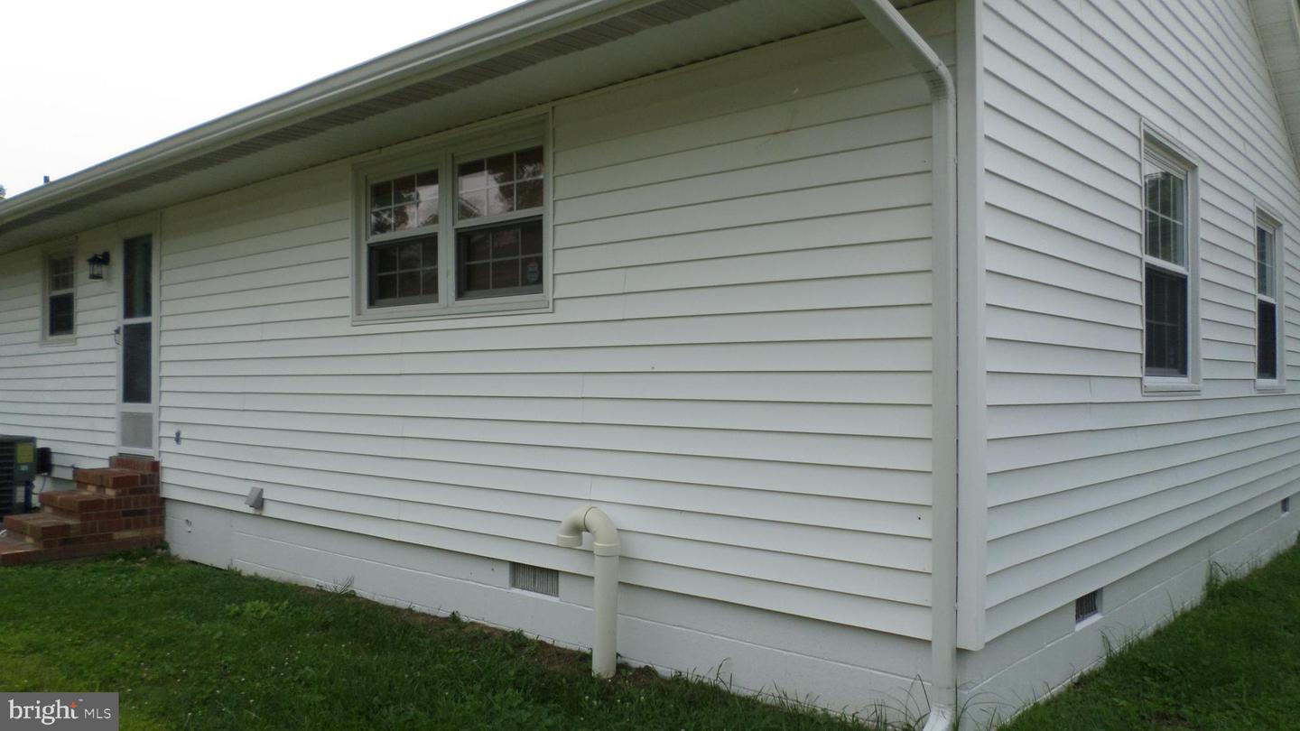 16 Alma Ln Property Photo 19