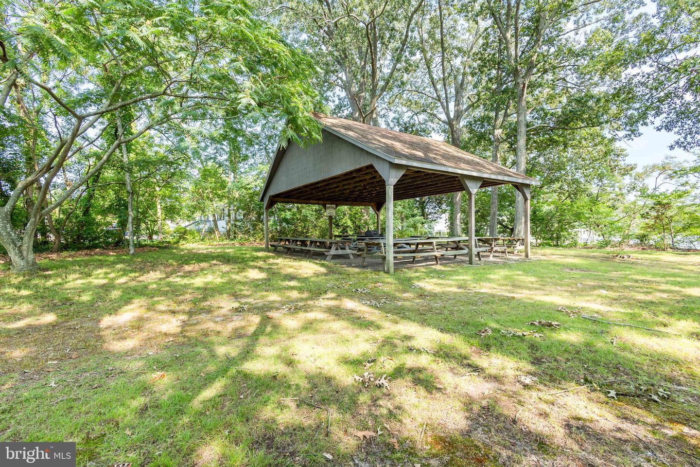 827 Travelers Rest Property Photo 39