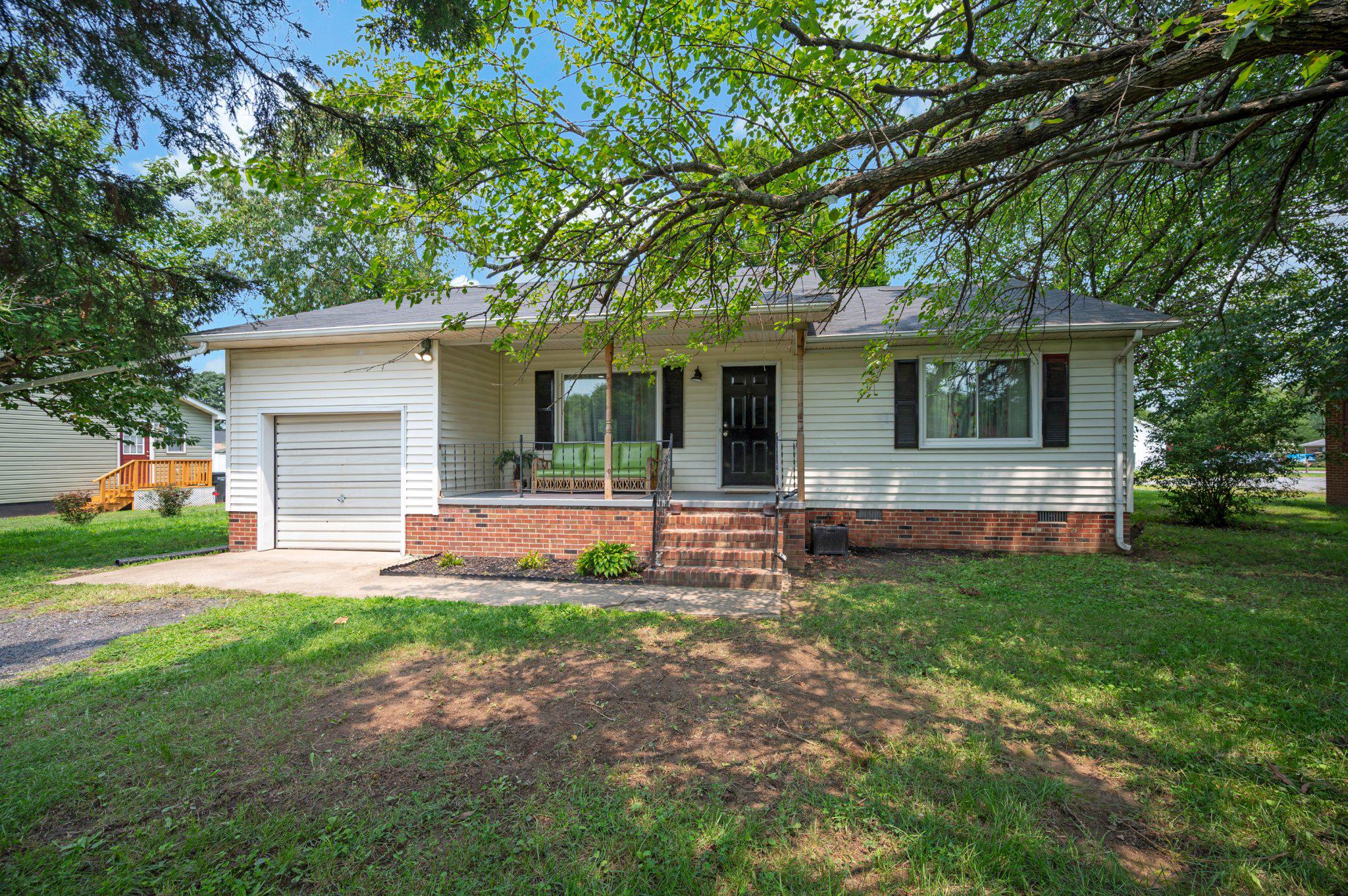 3003 MCKINNEY BLVD Property Photo 1