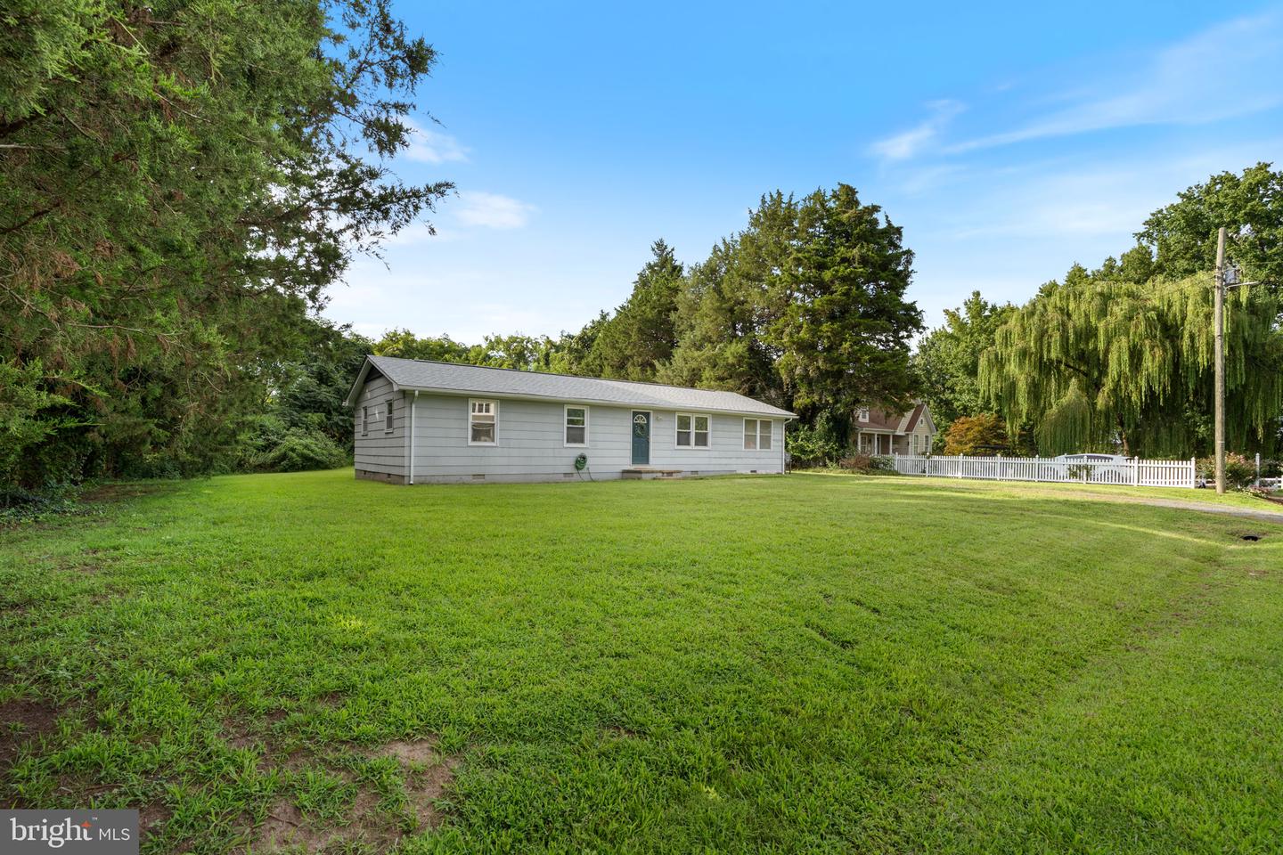 127 Fairfax Dr Property Photo 1