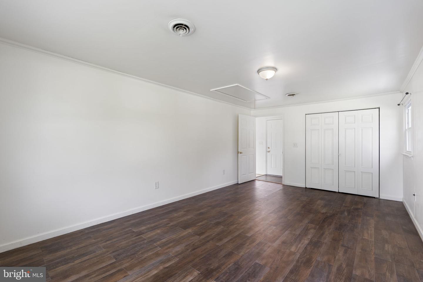 127 Fairfax Dr Property Photo 10
