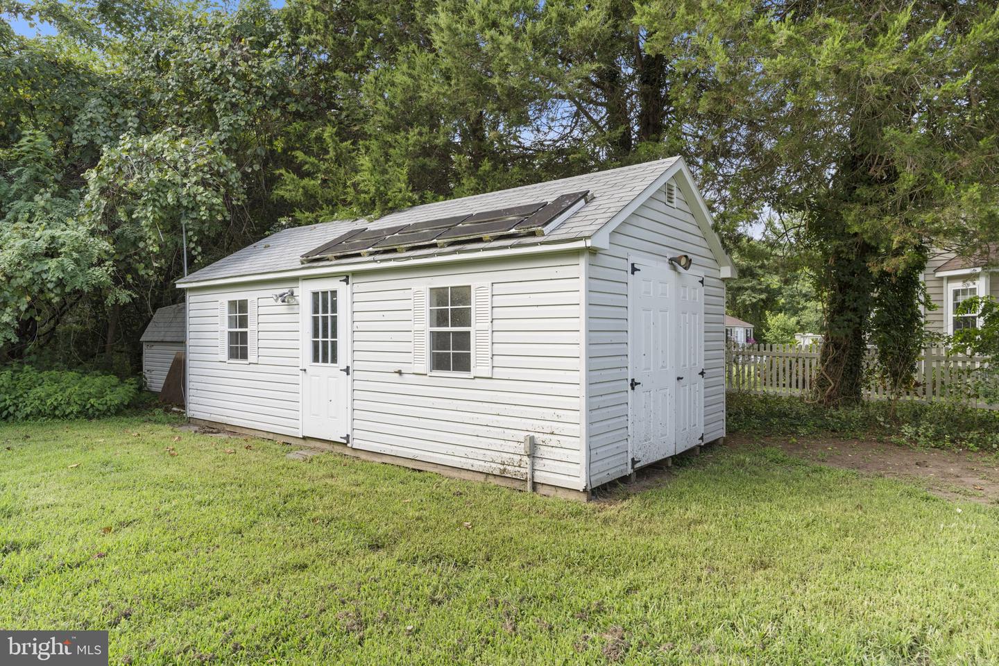 127 Fairfax Dr Property Photo 29