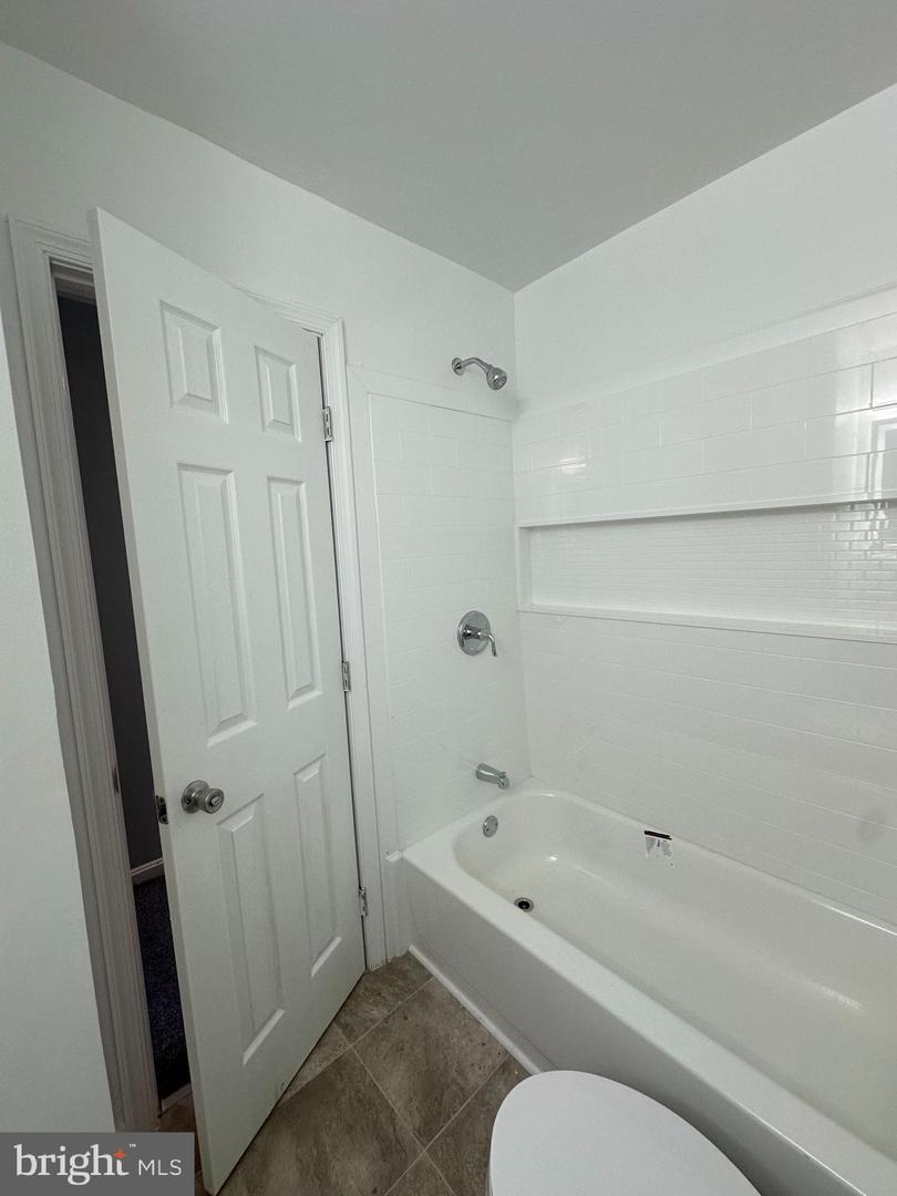232 Shirley Ln Property Photo 8