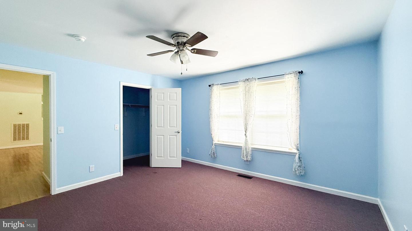 811 Long Point Rd Property Photo 15