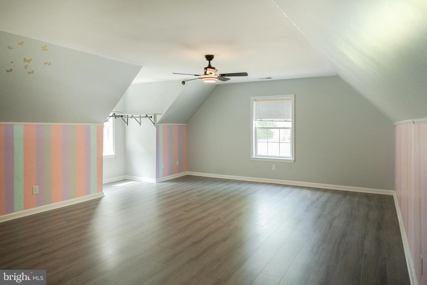 811 Long Point Rd Property Photo 32