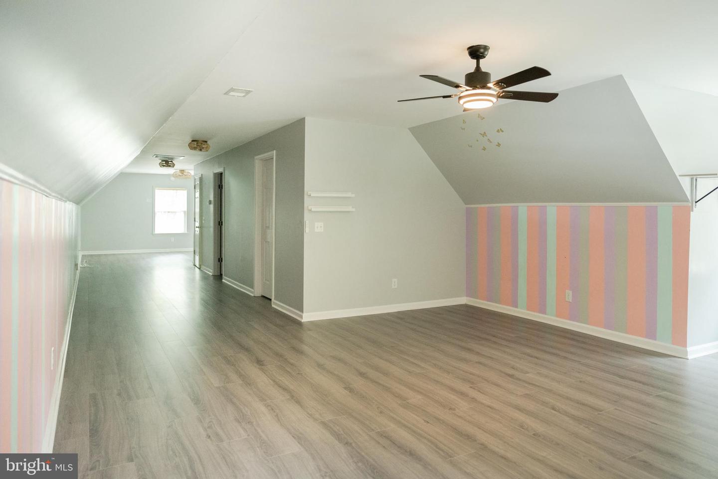 811 Long Point Rd Property Photo 33