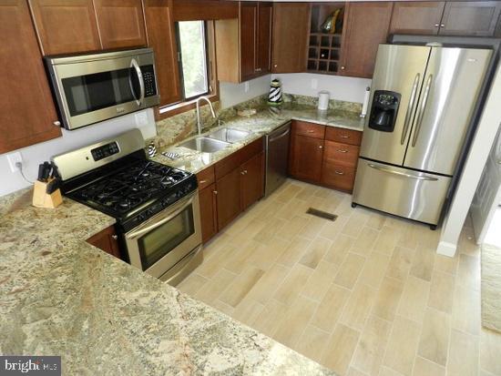 55 Bayview Property Photo 6