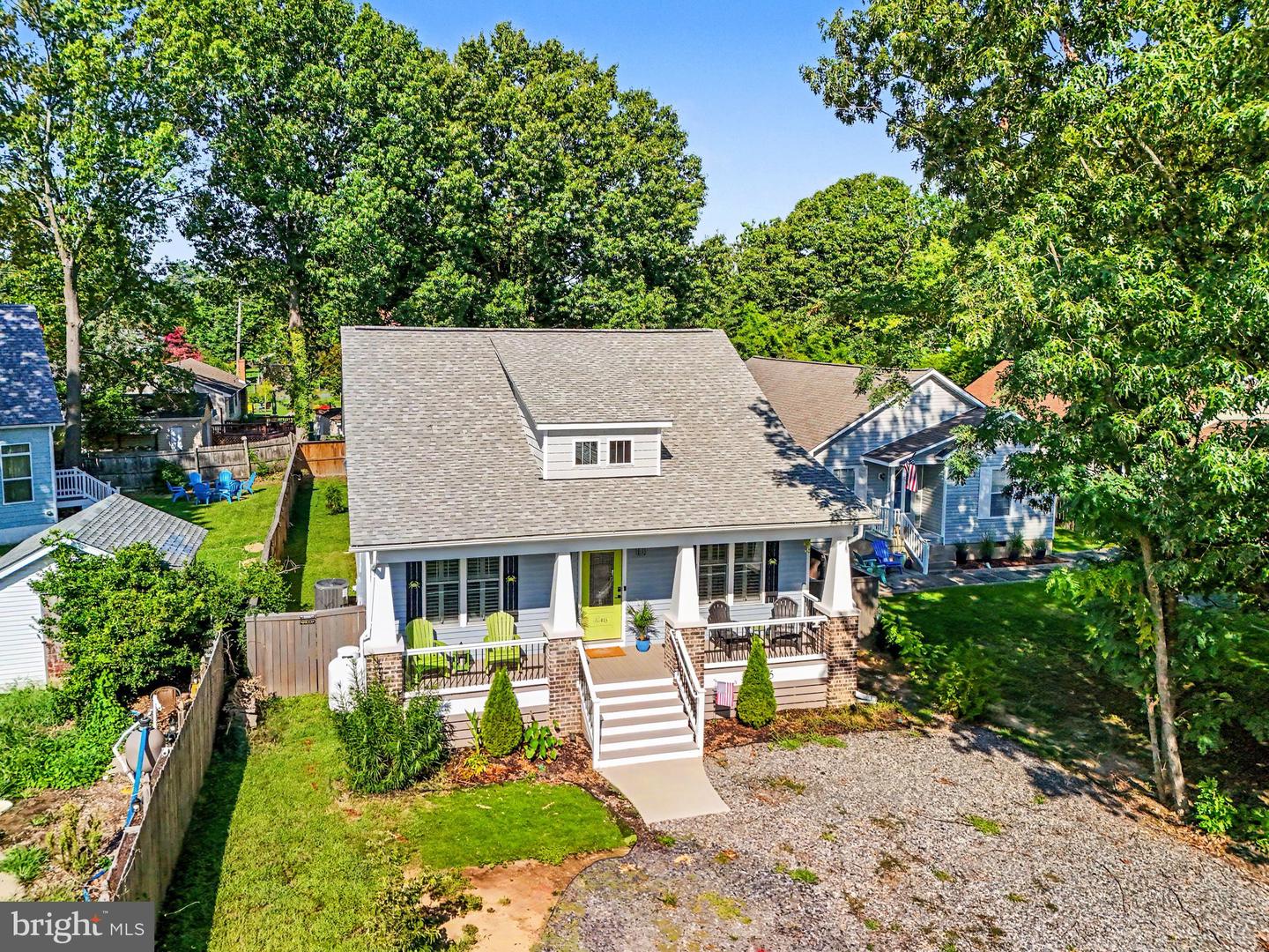 415 Lossing Ave Property Photo 1
