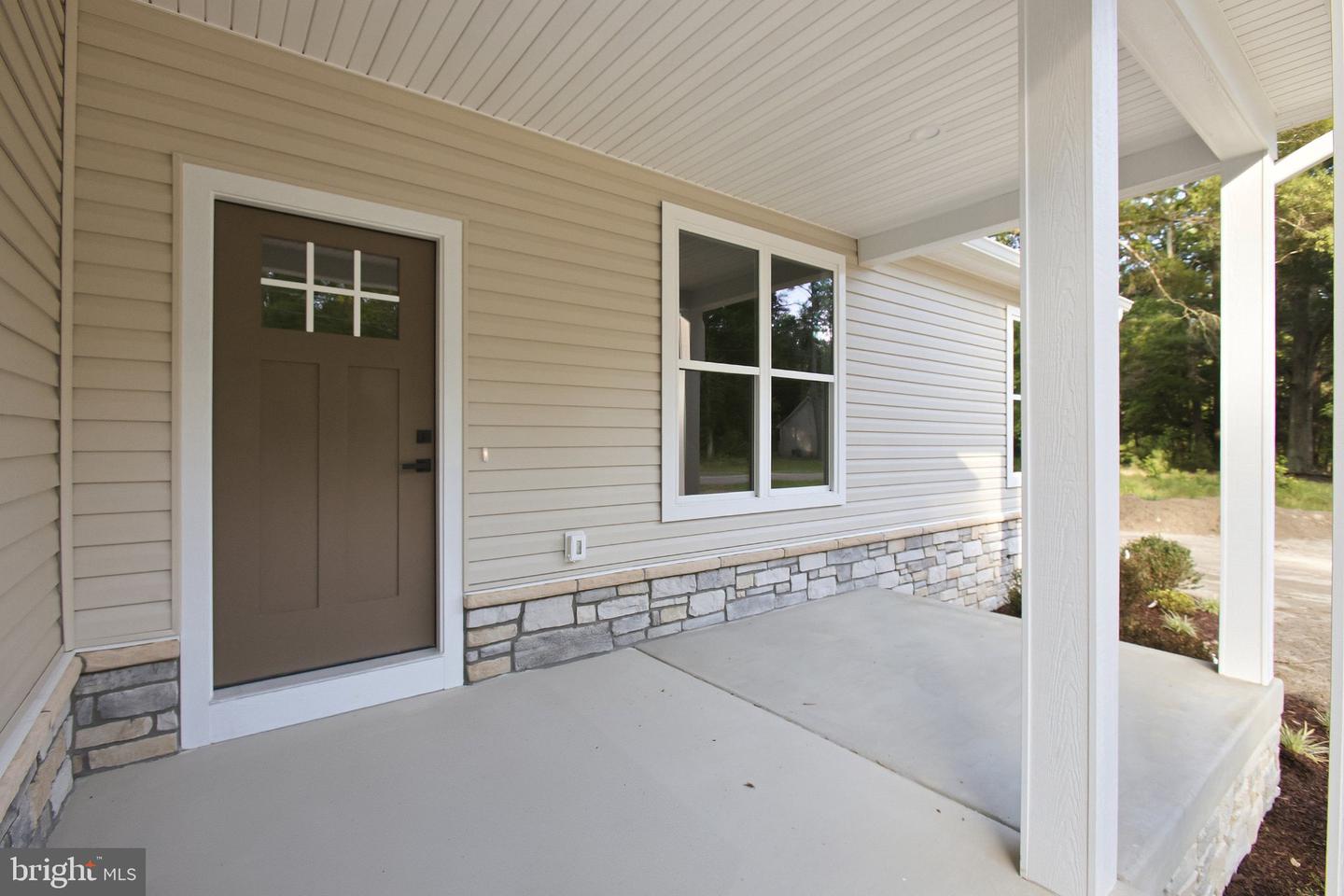 191 Seagull Ct Property Photo 3