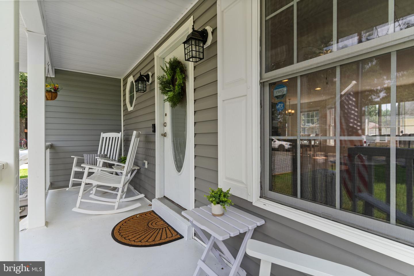 22 2nd Property Photo 3