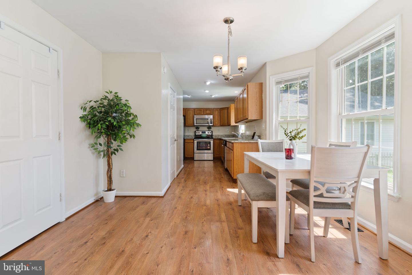 22 2nd Property Photo 10