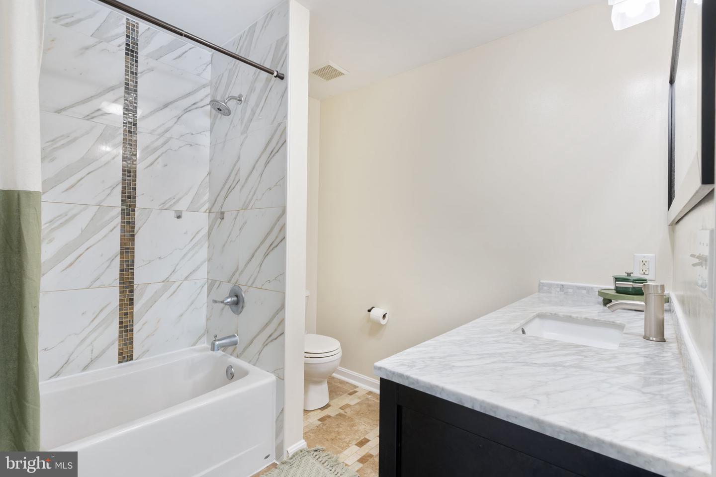 22 2nd Property Photo 22