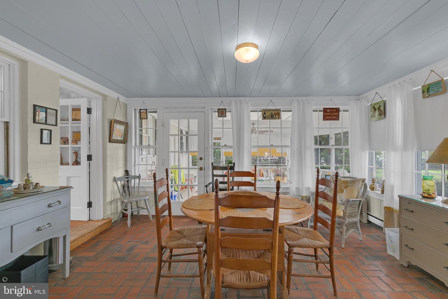 VAWE2012056 Property Photo 22