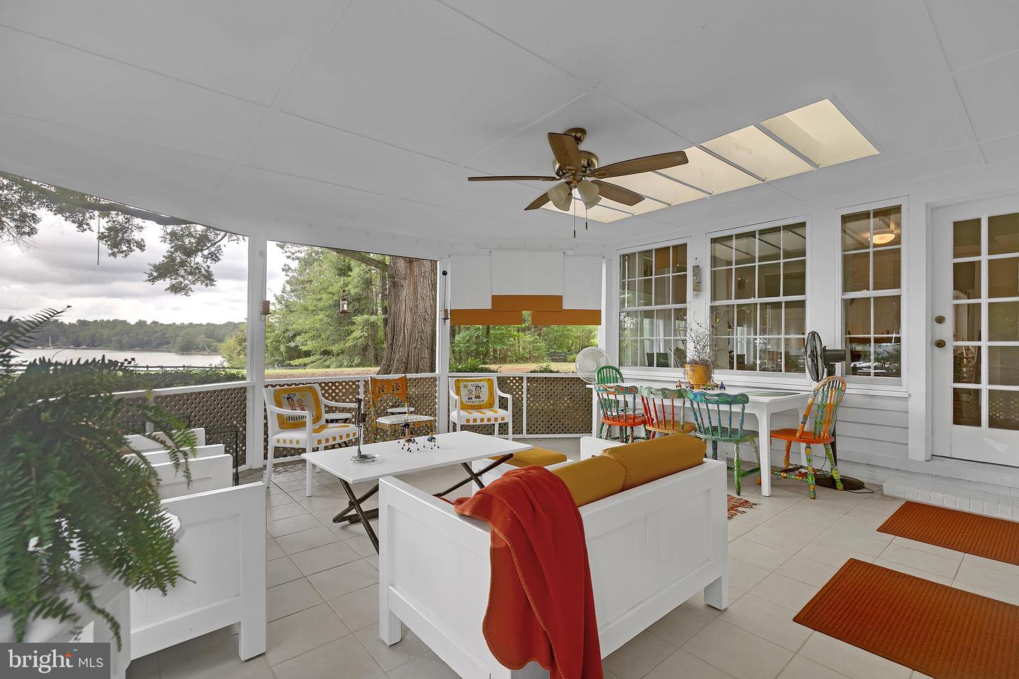 VAWE2012056 Property Photo 34