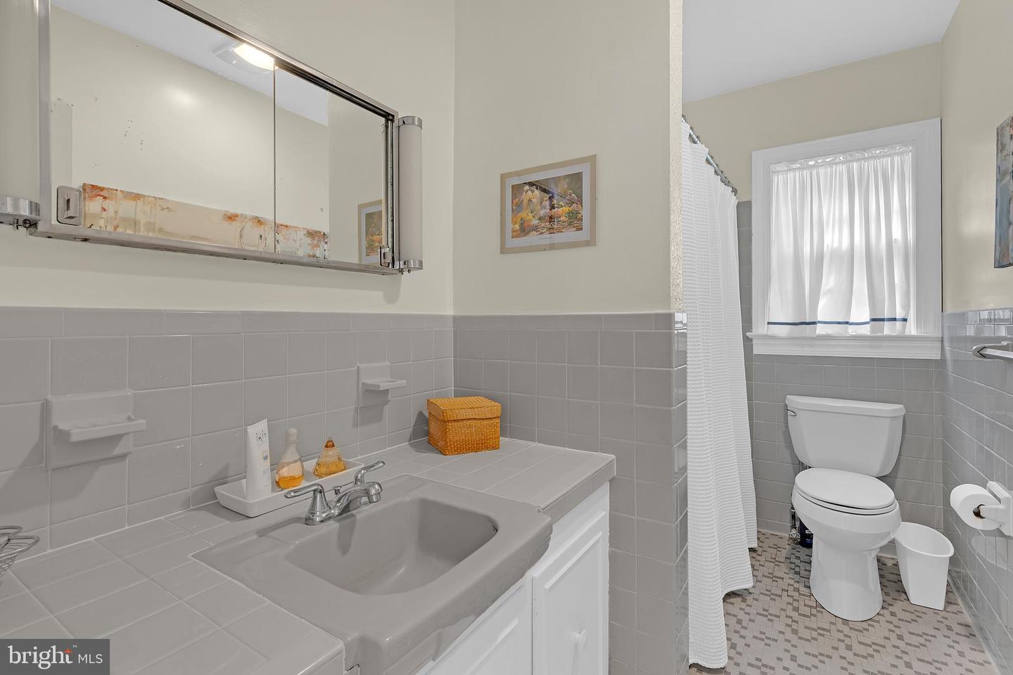 VAWE2012056 Property Photo 36