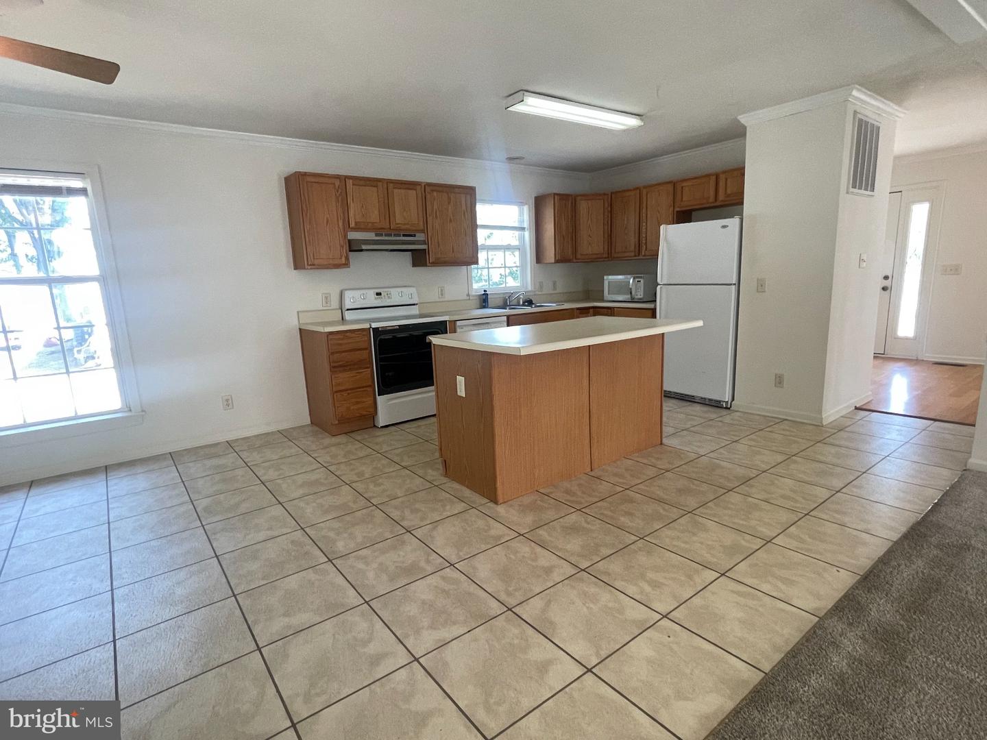 245 7th St Property Photo 10