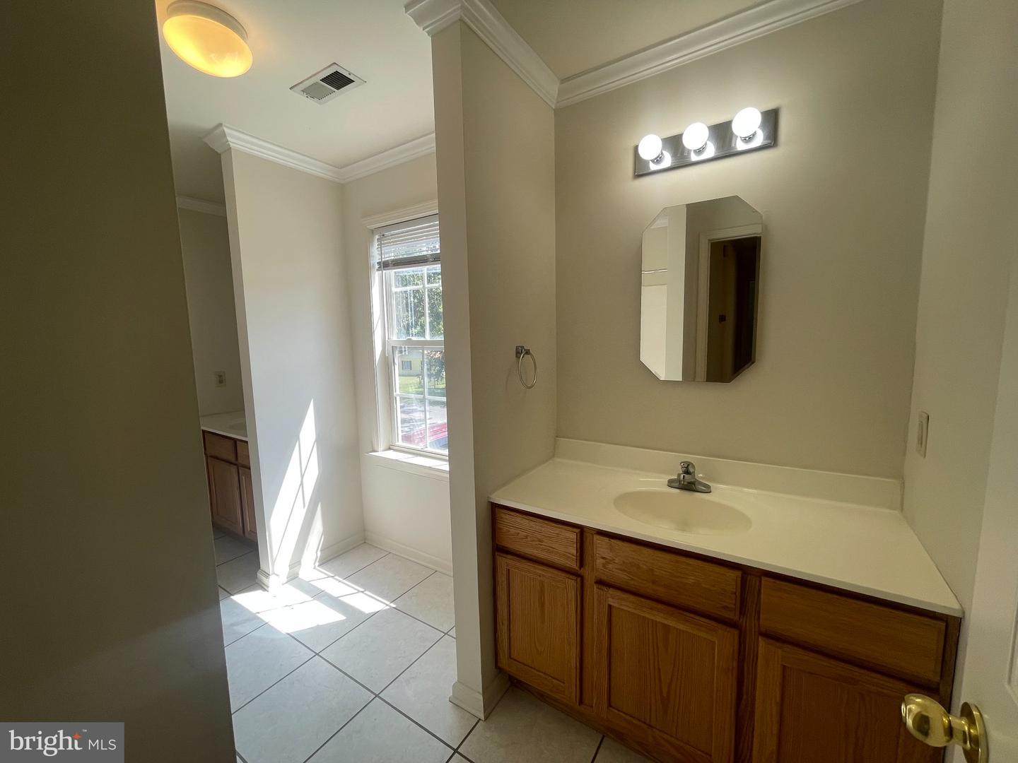 245 7th St Property Photo 11