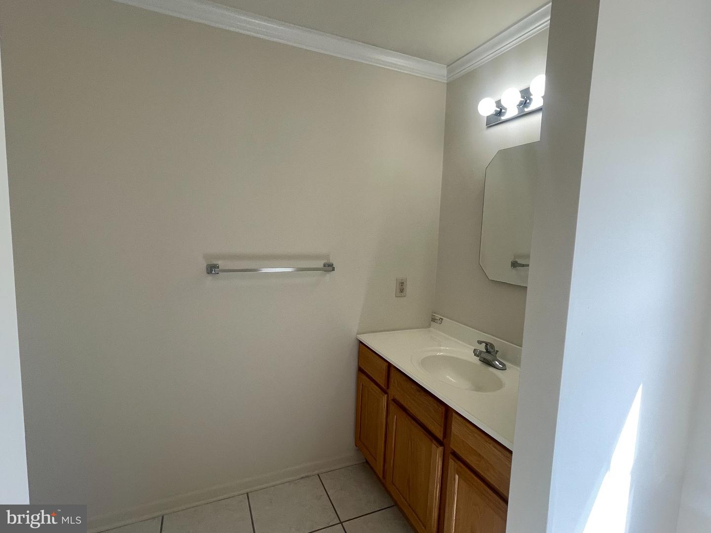 245 7th St Property Photo 13