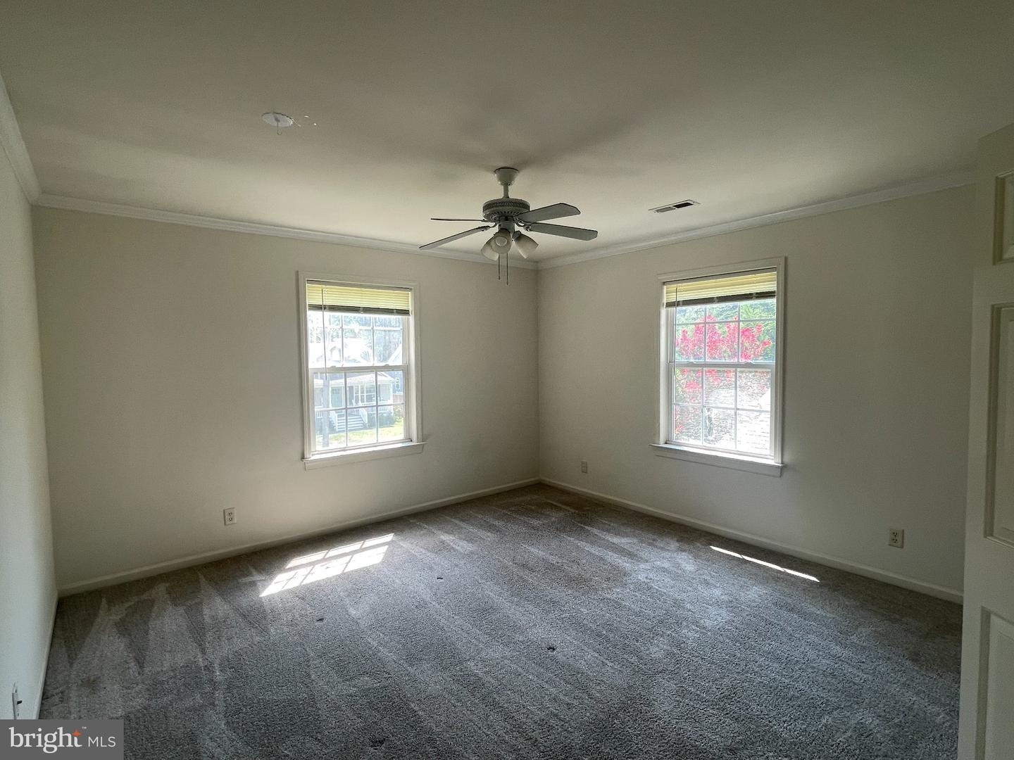 245 7th St Property Photo 15