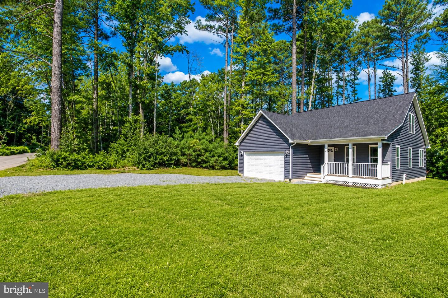 191 Woodbine Dr Property Photo 3