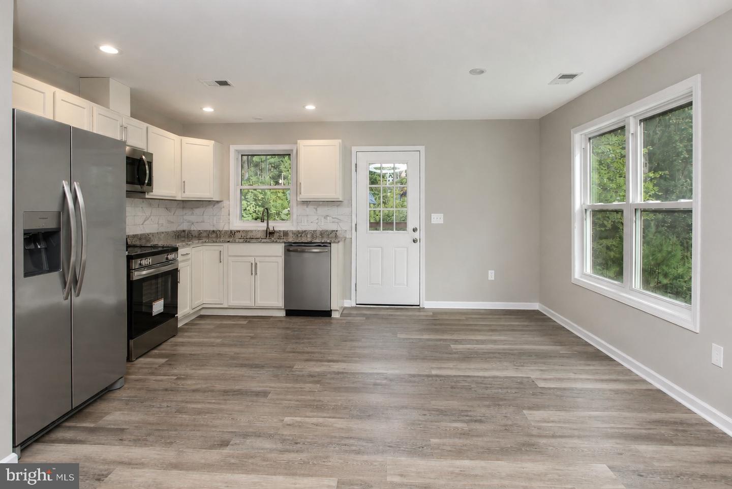 191 Woodbine Dr Property Photo 11