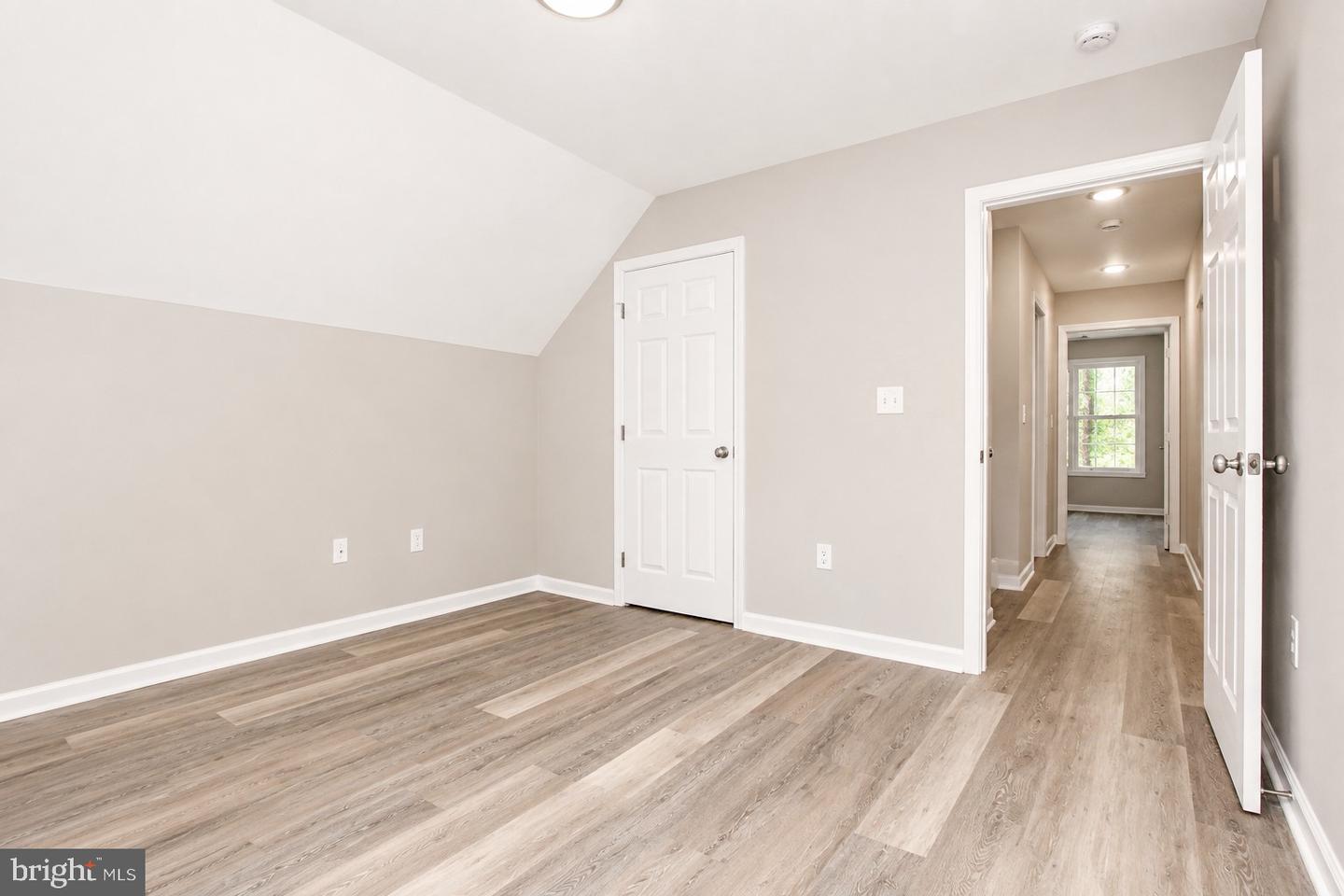 191 Woodbine Dr Property Photo 31