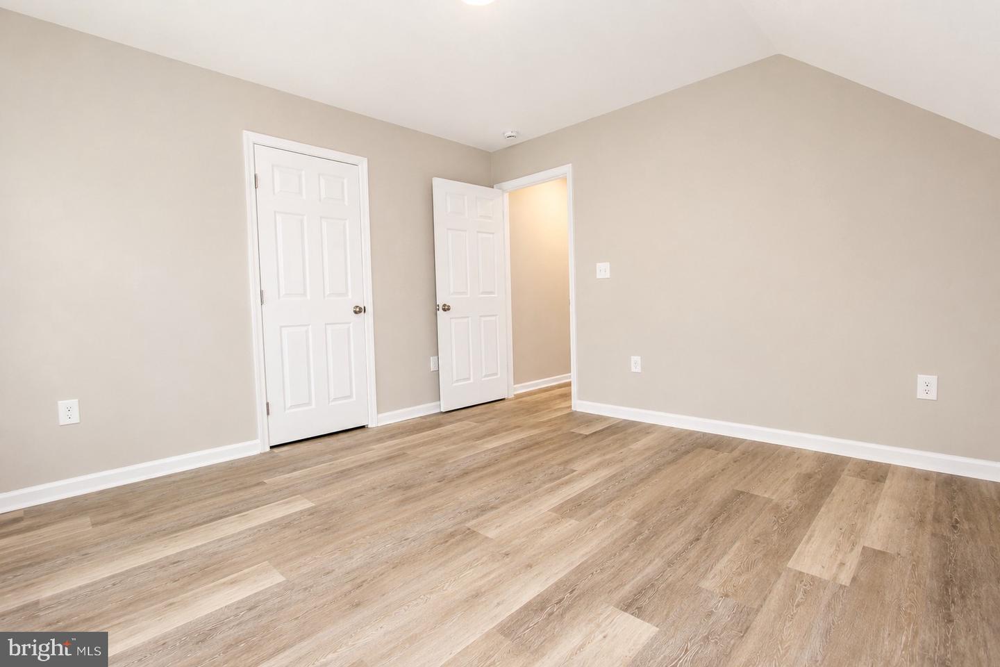 191 Woodbine Dr Property Photo 38
