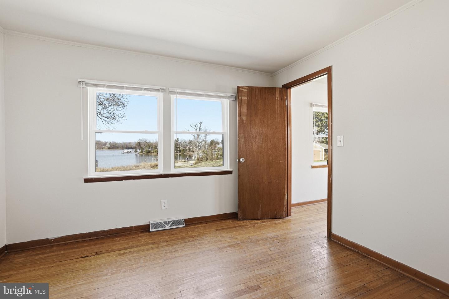 20289 Ridge Rd Property Photo 13