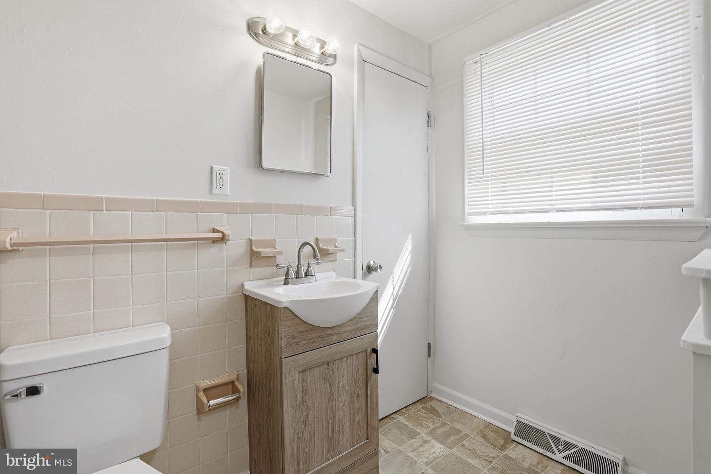 20289 Ridge Rd Property Photo 17