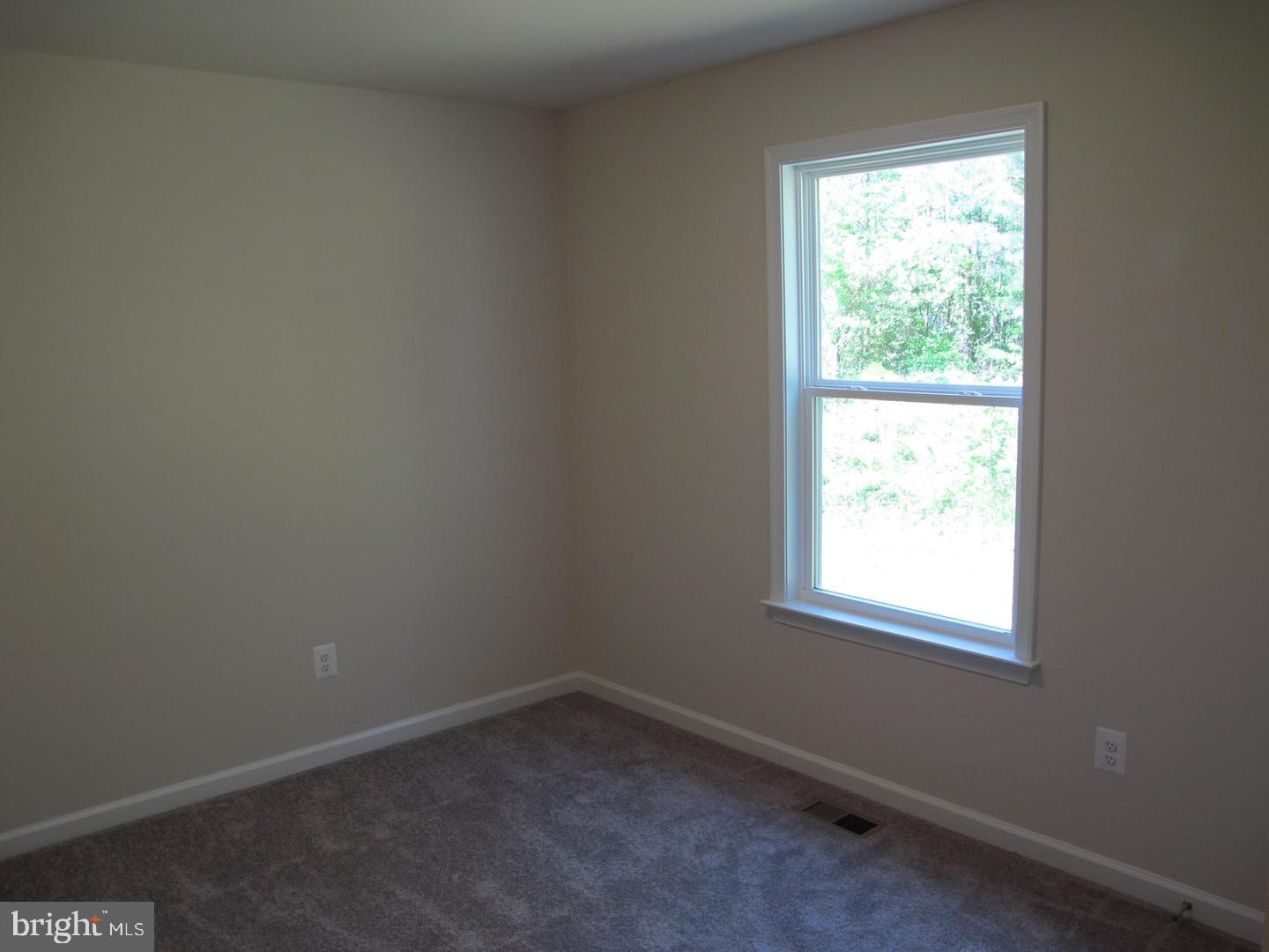 151 Loretta Dr Property Photo 13