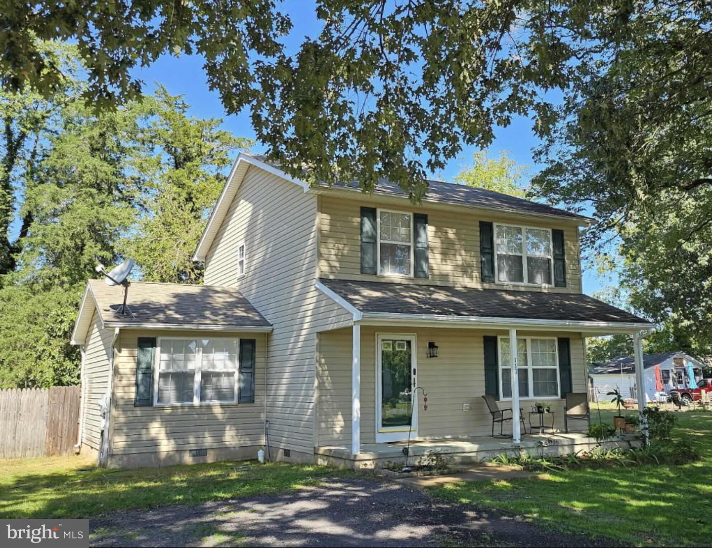 117 2ND ST Property Photo 1