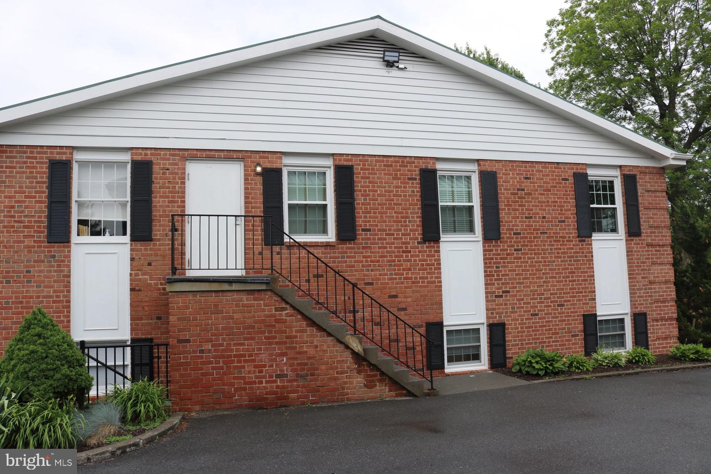 1330 Amherst St #suite E Property Photo 3